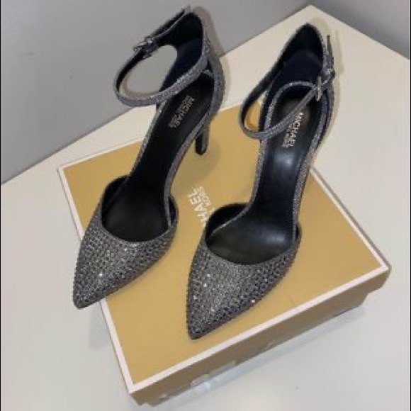 Michael Kors heels - Picture 2 of 5